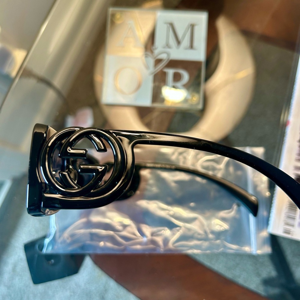 Authentic Gucci Black Rectangular Sunglasses With… - image 6